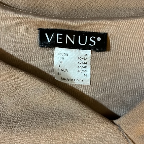 Venus brand size M dress - Picture 4 of 4